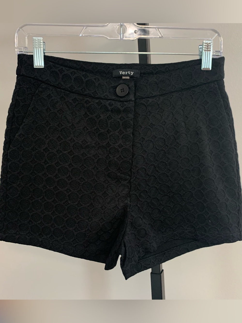 NWOT Verty Black High-Waist Textured Circle Jacquard Shorts